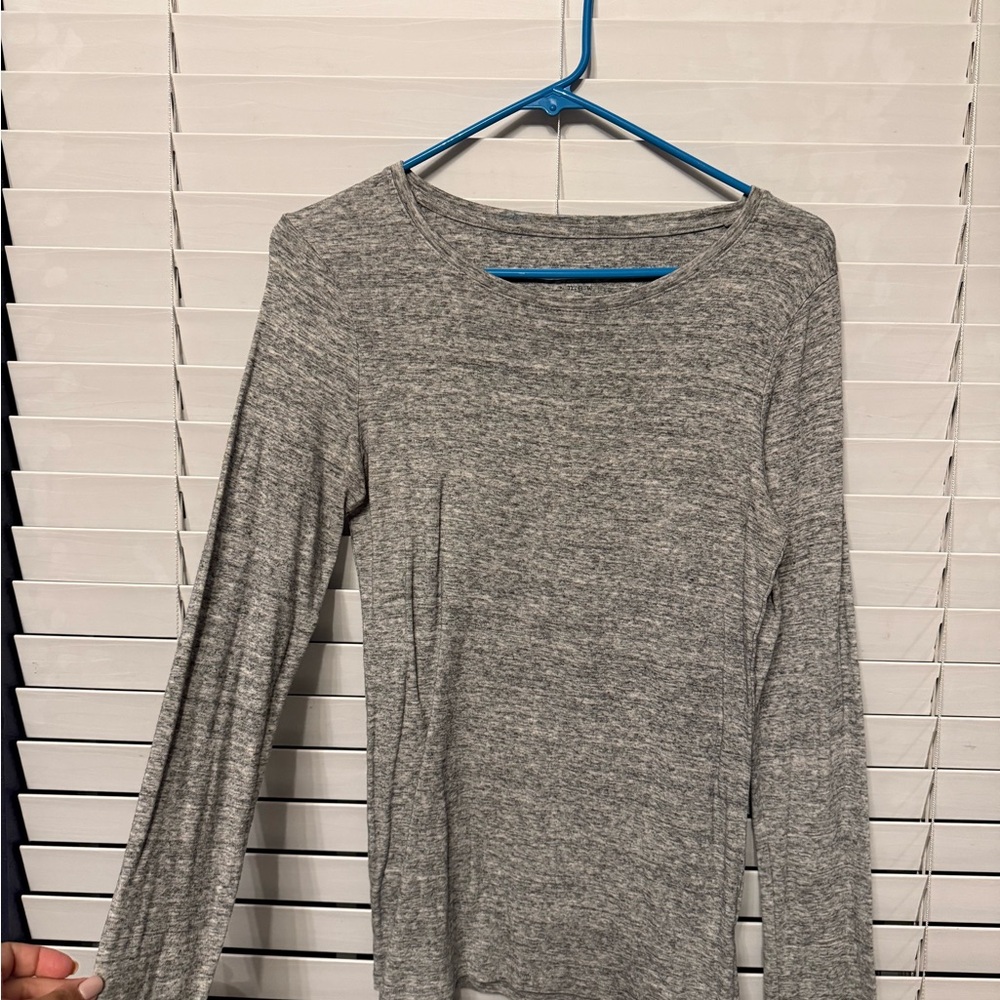 Gray Women's Long Sleeve Top